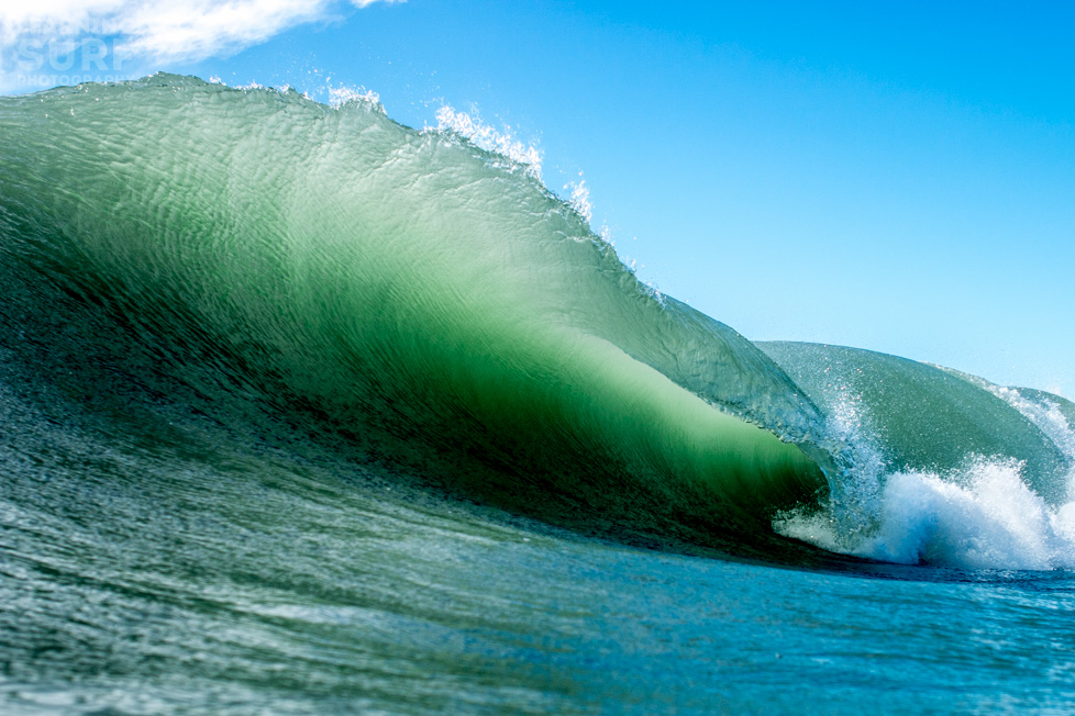 This was taken with the 70D and 28mm lens in my Aquatech housing. ISO 100, 28mm, f4, 1/1000